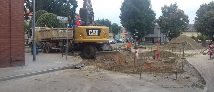 Pleszew. Prace na Zamkowej i Ogrodowej potrwają nieco dłużej - Zdjęcie główne