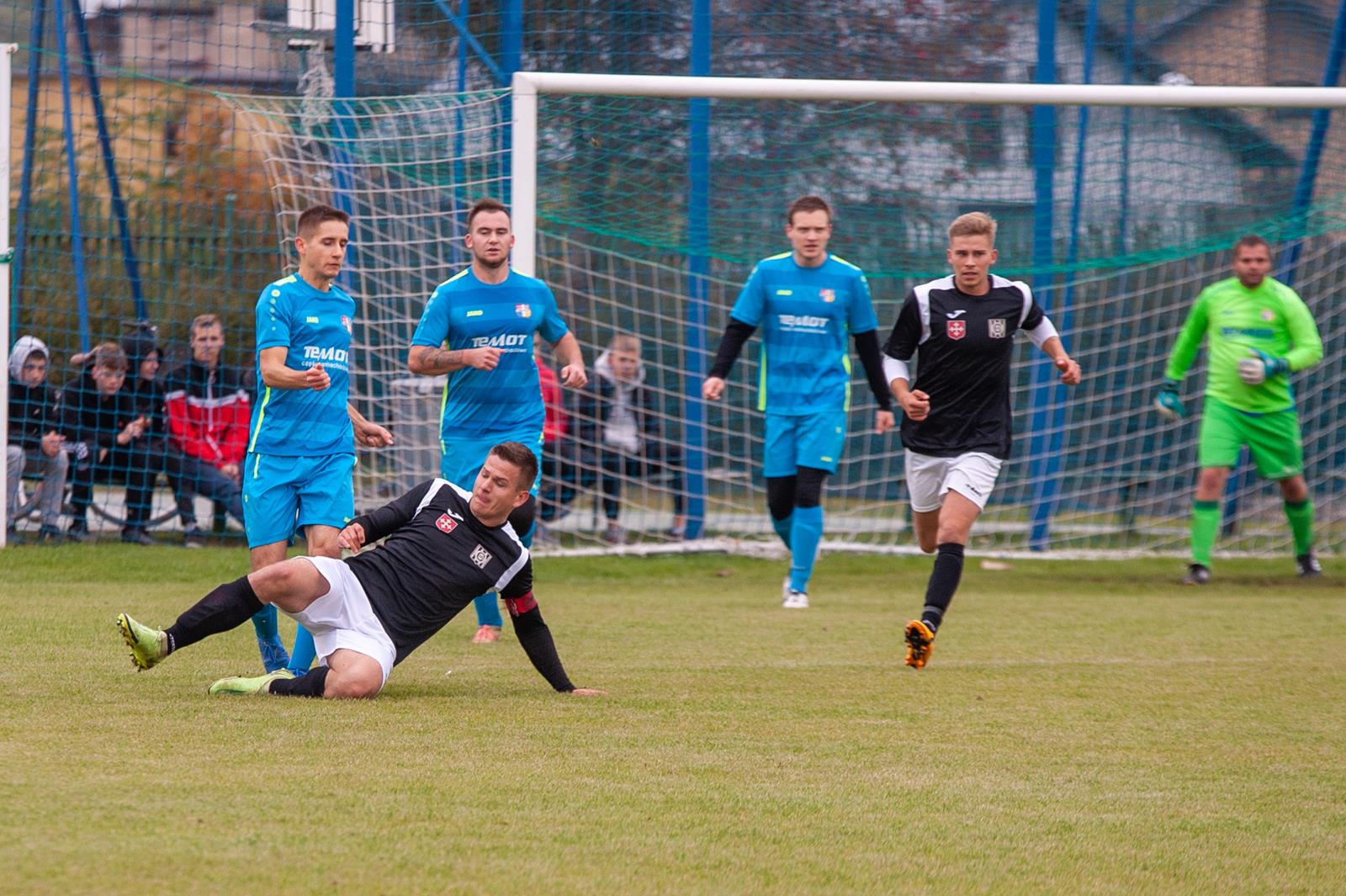 Czarni Dobrzyca - Zębców Ostrów Wlkp. 1:0