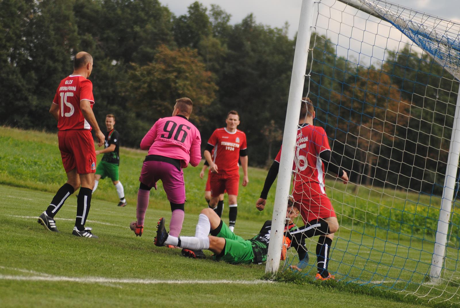 Las Kuczków - Korona-Pogoń Stawiszyn 2:0