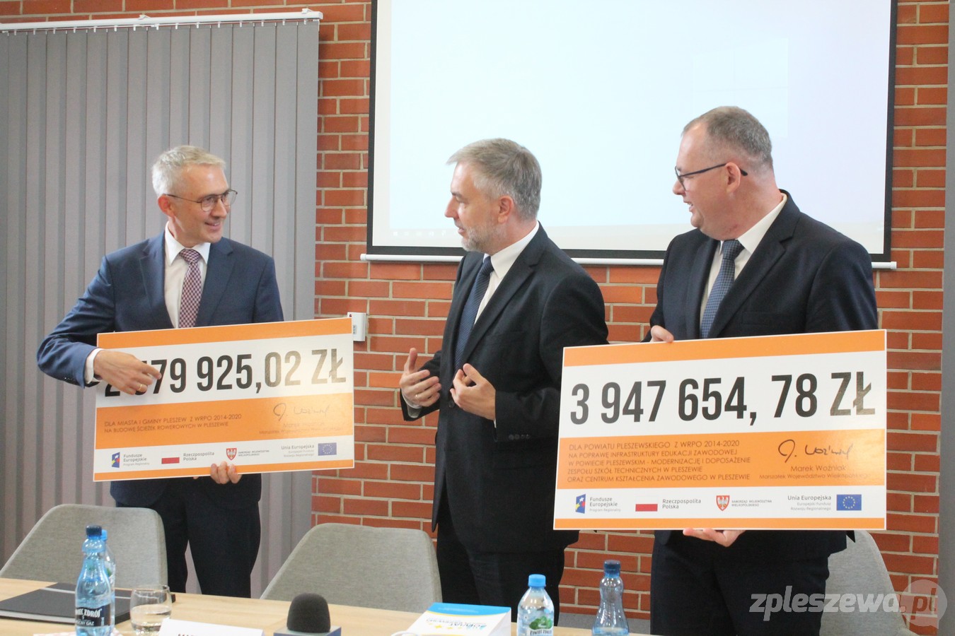 Marszałek Marek Woźniak przyjechał do Pleszewa