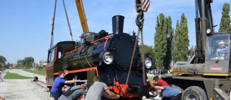 Zabytkowa lokomotywa wróciła do Pleszewa. Możecie już ją podziwiać!  - Zdjęcie główne