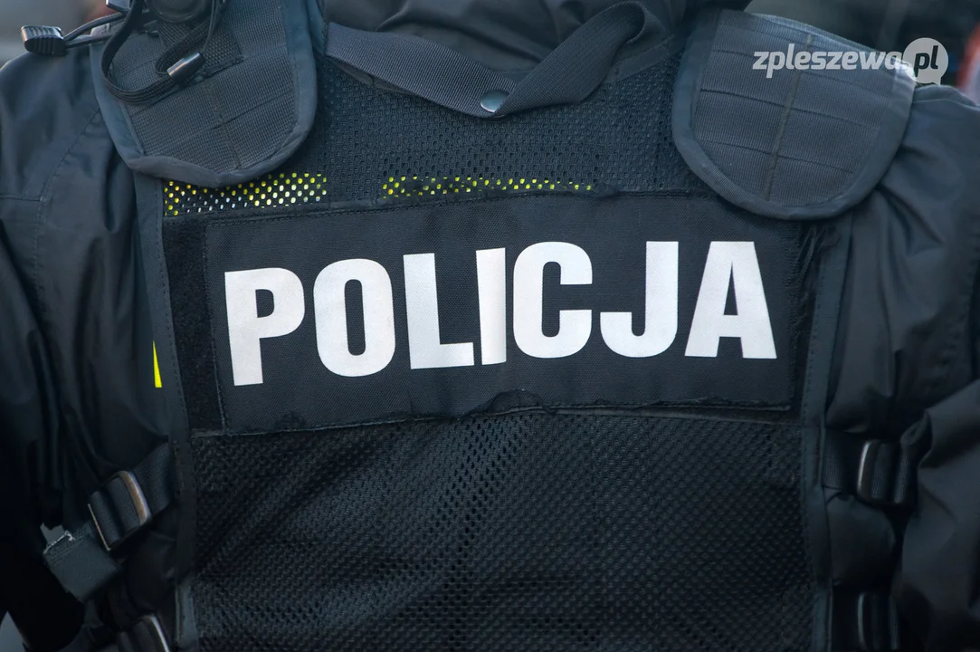 Policjant na zakupach w Pleszewie zatrzymał poszukiwanego mężczyznę - Zdjęcie główne