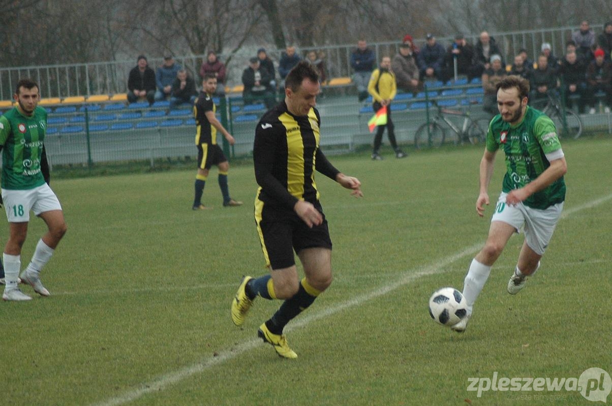 LKS Gołuchów - Victoria Września 0:4 - Zdjęcie główne