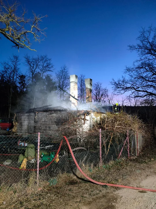 Pożar budynku mieszkalnego w miejscowości Gizałki Las
