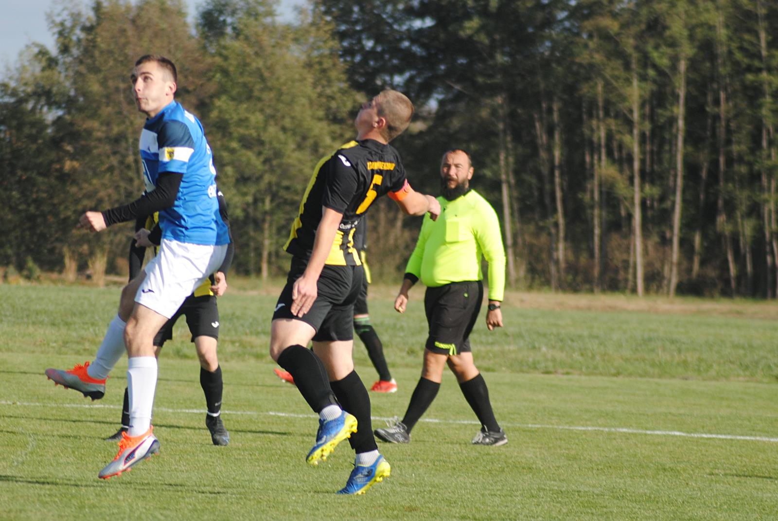 Gladiatorzy Pieruszyce - Czarni Wierzbno 2:1