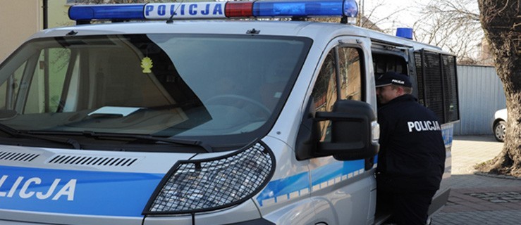 Trwa obława policji. Szukają kilku mężczyzn - Zdjęcie główne