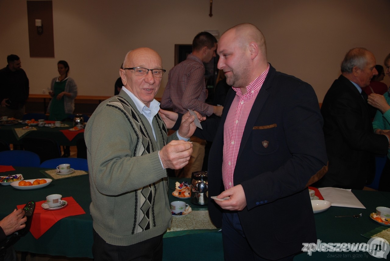 Radni łamali się opłatkiem - Zdjęcie główne