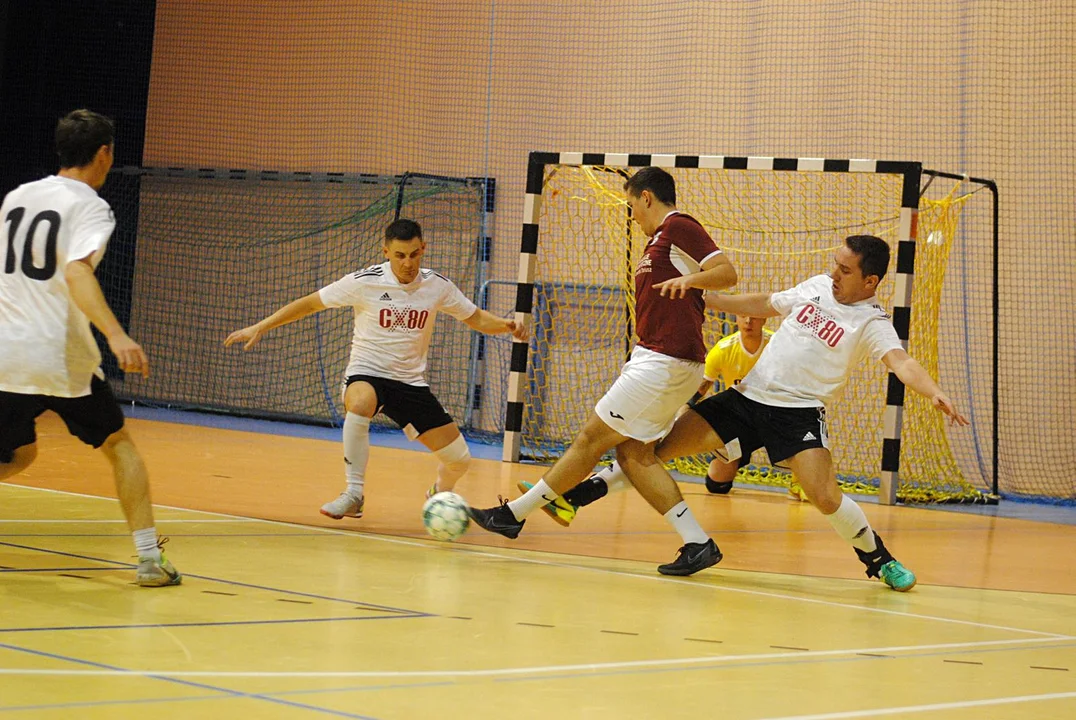 Niespodzianki w Futsal Lidze Gołuchów - Zdjęcie główne