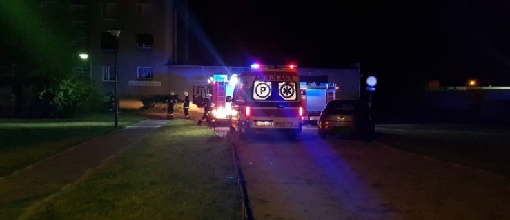 Dobrzyca. W bloku ulatniał się gaz. Interweniowali strażacy - Zdjęcie główne