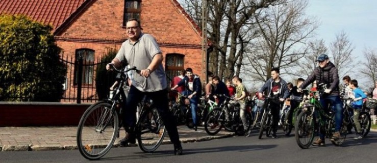 Lenartowice. Rajd rowerowy zwieńczył inwestycje na wsi [ZDJĘCIA, WIDEO] - Zdjęcie główne