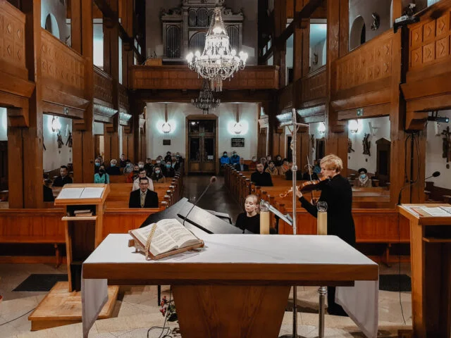 Koncerty muzyki klasycznej w kościołach Miasta i Gminy Pleszew - Zdjęcie główne