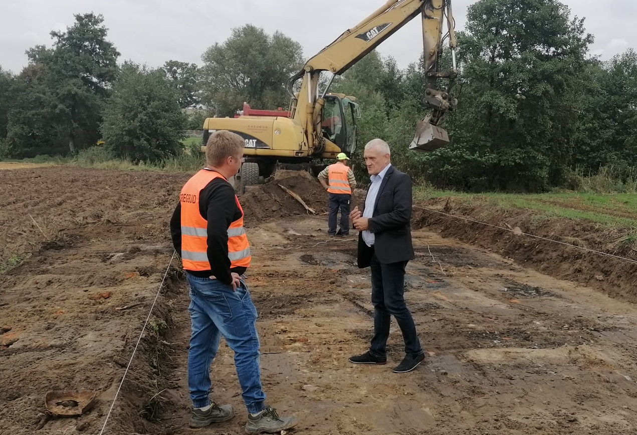 Chocz. Czy w Niniewie dokończą drogę w asfalcie?  - Zdjęcie główne