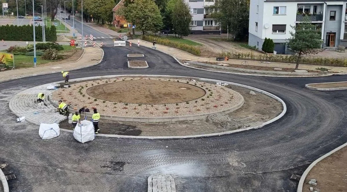 Kończą się prace przy ul. Armii Poznań. Będą kolejne utrudnienia. Sprawdź! - Zdjęcie główne