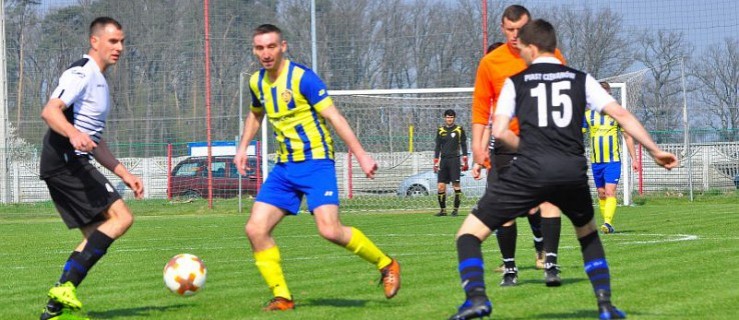 Remis LKS-u, porażka Stali - Zdjęcie główne