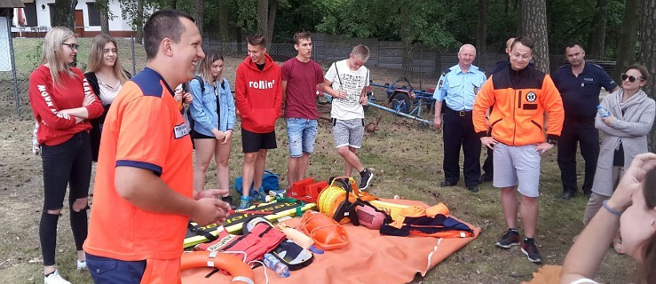 Szkolą i rozmawiają o bezpieczeństwie [FOTO] - Zdjęcie główne