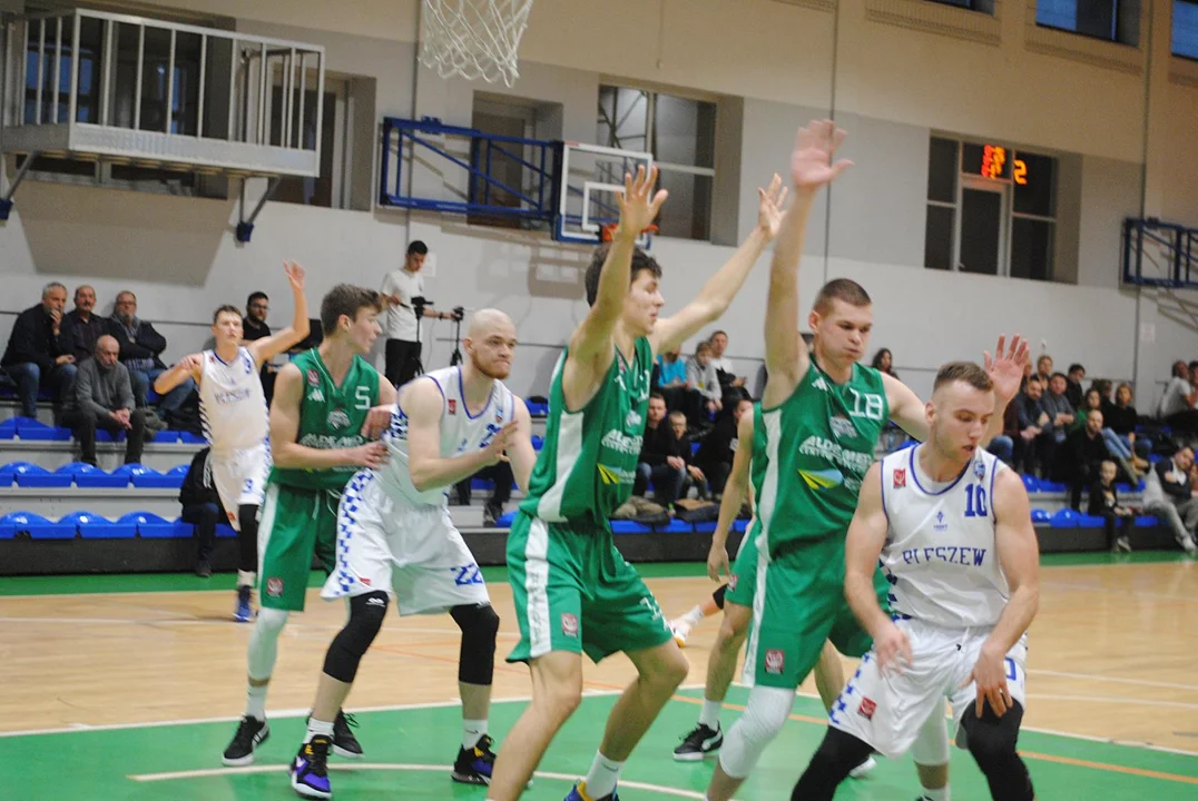 Kosz Kompaktowy Pleszew - Aldemed SKMZastal Zielona Góra 89:75