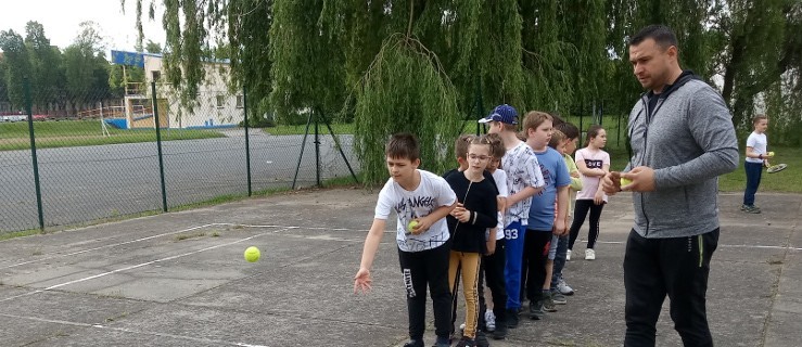 Dzień Dziecka z tenisem - Zdjęcie główne