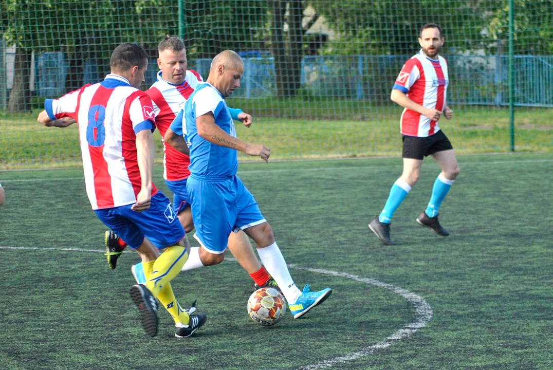 Lider Oldboys Cup 35+. Remisowy piątek [ZDJĘCIA] - Zdjęcie główne