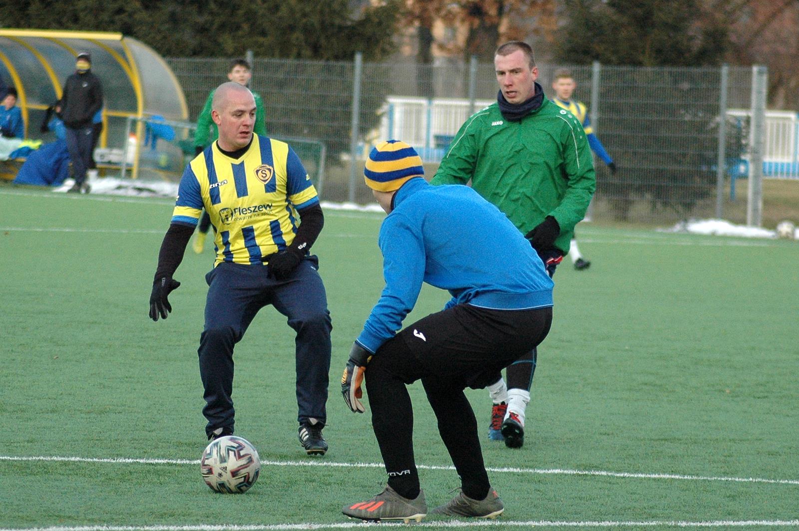 Stal Pleszew - MKS Dąbie 3:0