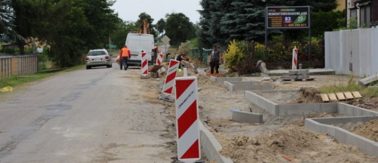 Gmina Czermin. Jak przebiega budowa drogi? [ZDJĘCIA] - Zdjęcie główne