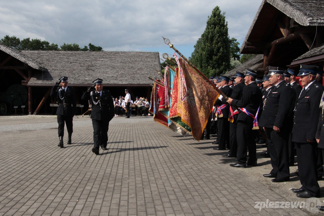 Nadanie nowego sztandaru dla OSP Gołuchów