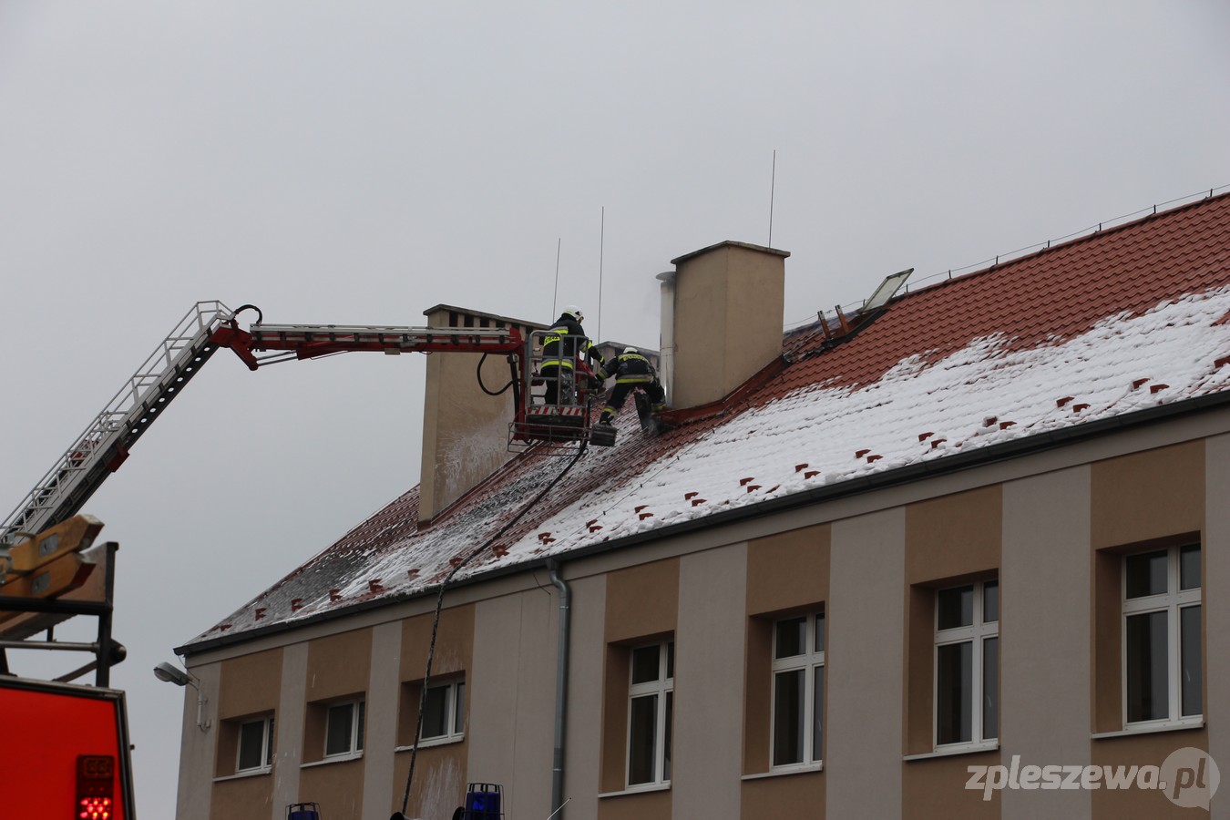 12 stycznia 2021. Pożar dachu szkoły w Choczu