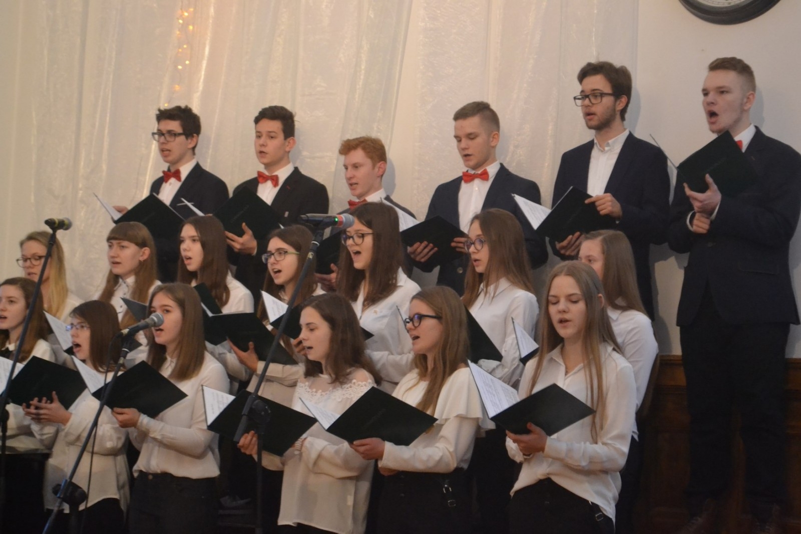 Pleszew. VIII Pleszewskie Spotkania Chóralne - Zdjęcie główne