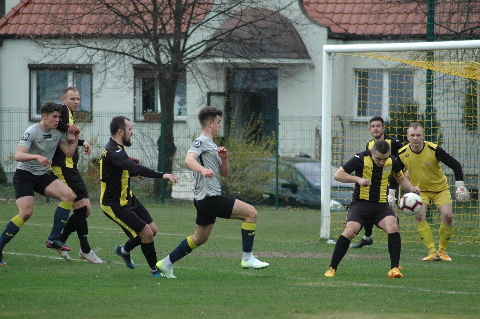 LKS Gołuchów - Warta II Poznań 0:0, karne 3:4