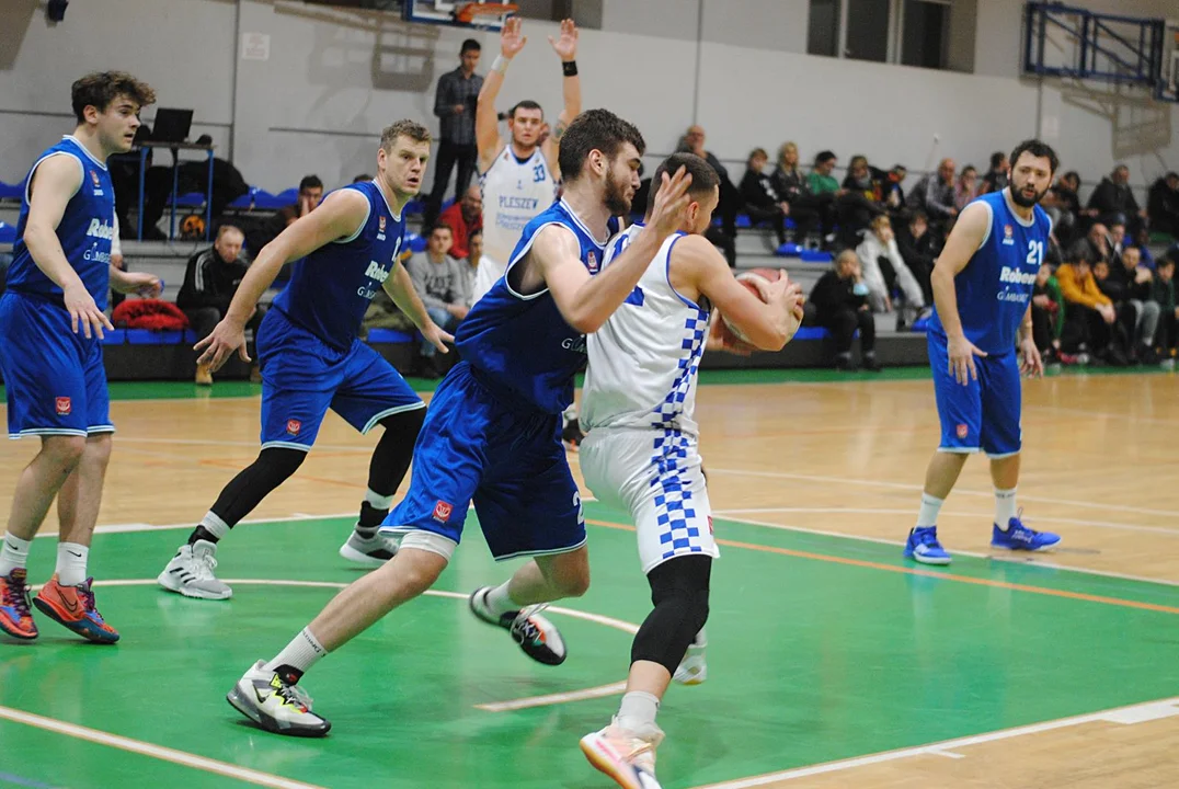 Kosz Kompaktowy Pleszew - Rȯben Gimbasket Wrocław 93:70