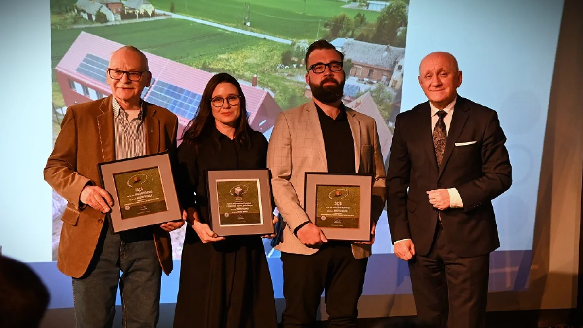 Rozbudowa szkoły w Koźmińcu doceniona przez architektów. Nagroda specjalna dla projektu zrealizowanego w gminie Dobrzyca