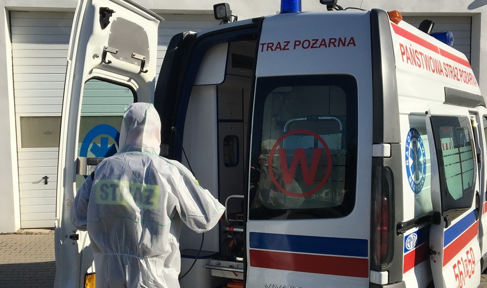 Koronawirus. Strażacy z Pleszewa w szpitalu tymczasowym w Poznaniu - Zdjęcie główne