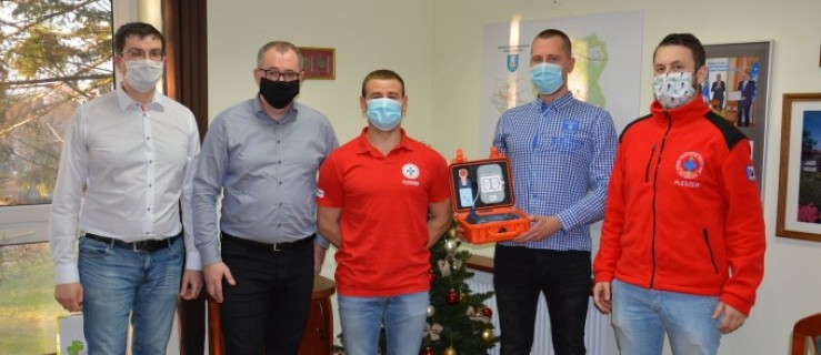WOPR Pleszew ma nowy sprzęt do ratowania życia - Zdjęcie główne