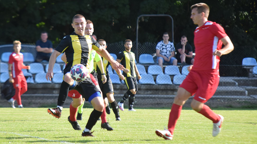 Korona Piaski - LKS Gołuchów 1:1