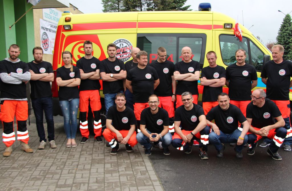 Wchodzą do miejsc, do których inni nie odważyliby się nawet zajrzeć [FOTO] - Zdjęcie główne