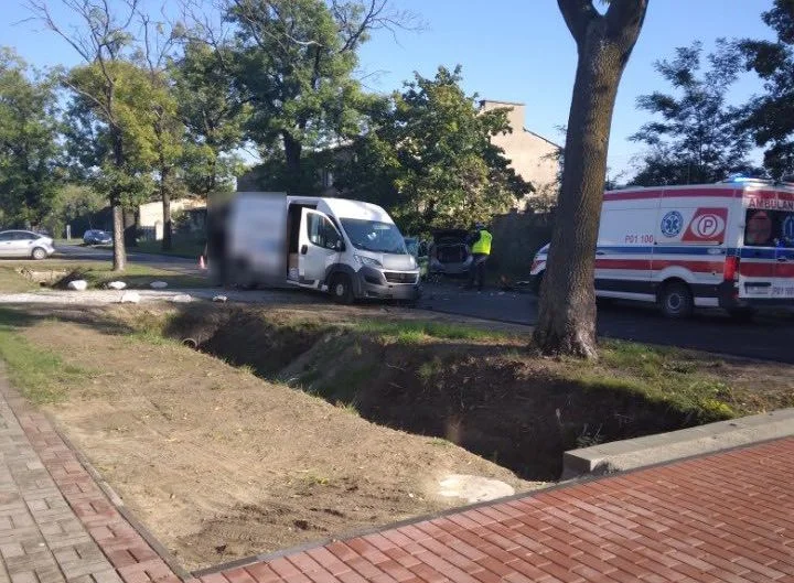 Zderzenie trzech pojazdów w Brzeziu - Zdjęcie główne