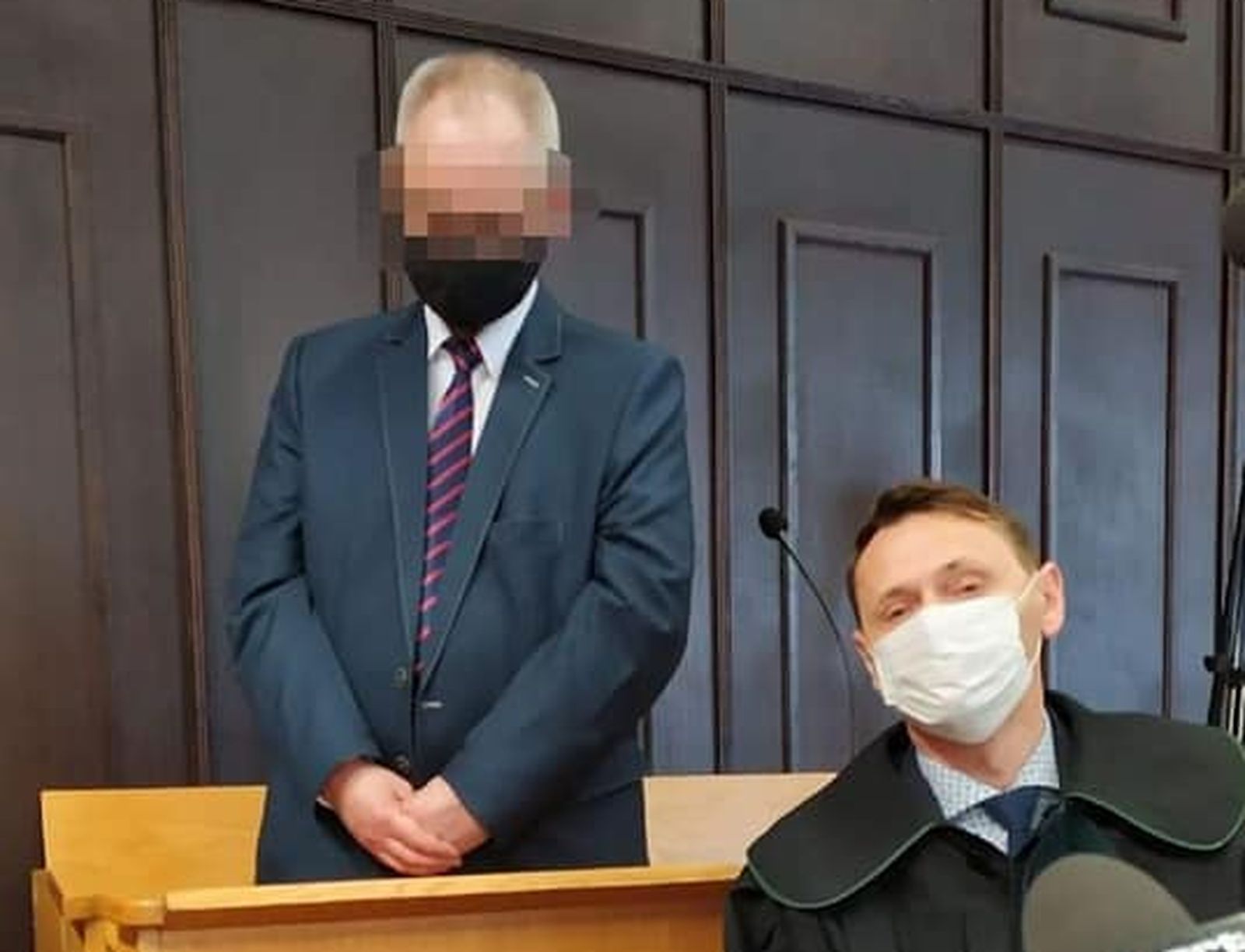 Ksiądz Arkadiusz H. przed sądem w Pleszewie. Jest oskarżony o molestowanie  - Zdjęcie główne