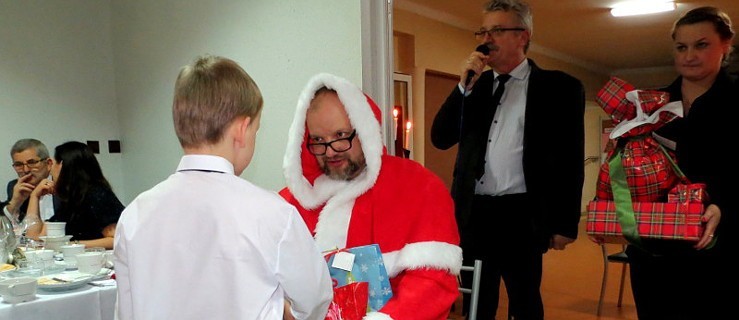 9. Wigilia w Domu Dziecka, a Święty Mikołaj ciągle ten sam! - Zdjęcie główne