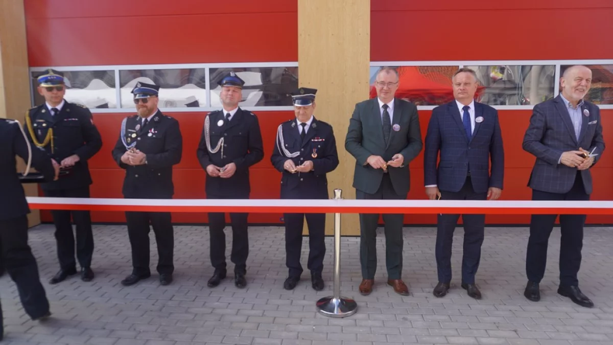 To był historyczny moment dla Gołuchowa. Strażacy i mieszkańcy czekali na to od dawna [ZDJĘCIA]