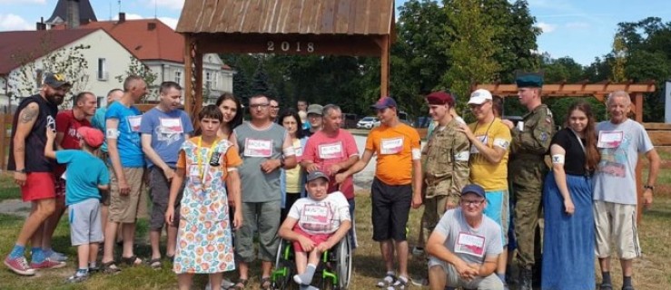 Dom Chłopaków w Broniszewicach. Uczcili powstańców   - Zdjęcie główne