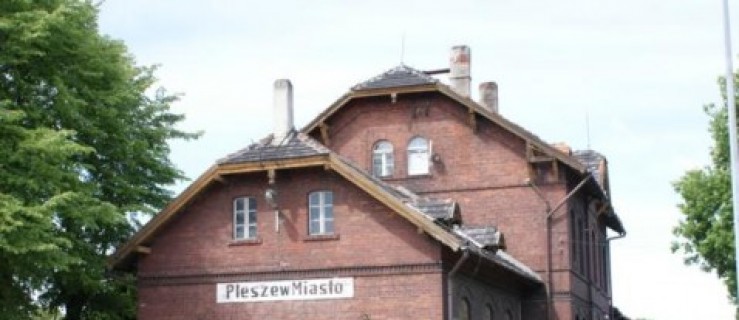 Pleszew: Miasto przejęło nieruchomości kolejowe - Zdjęcie główne