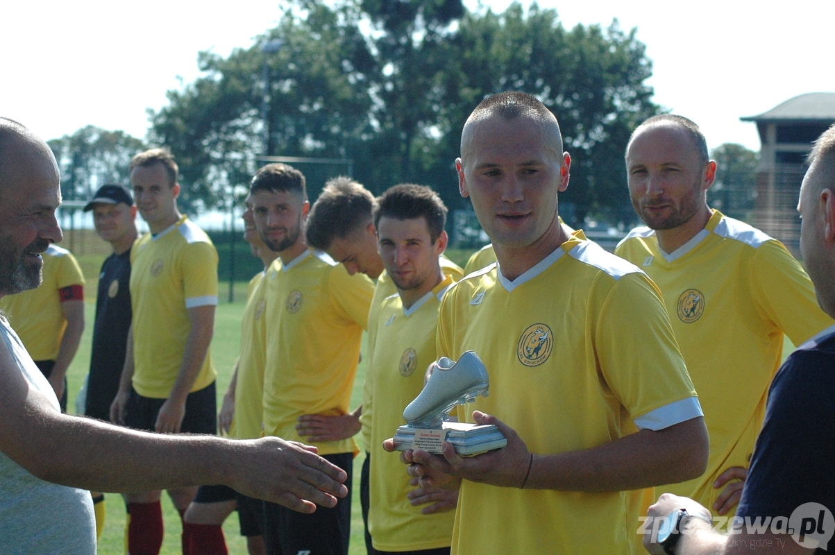 Mecz LKS Gołuchów - Sokół Pniewy - Zdjęcie główne