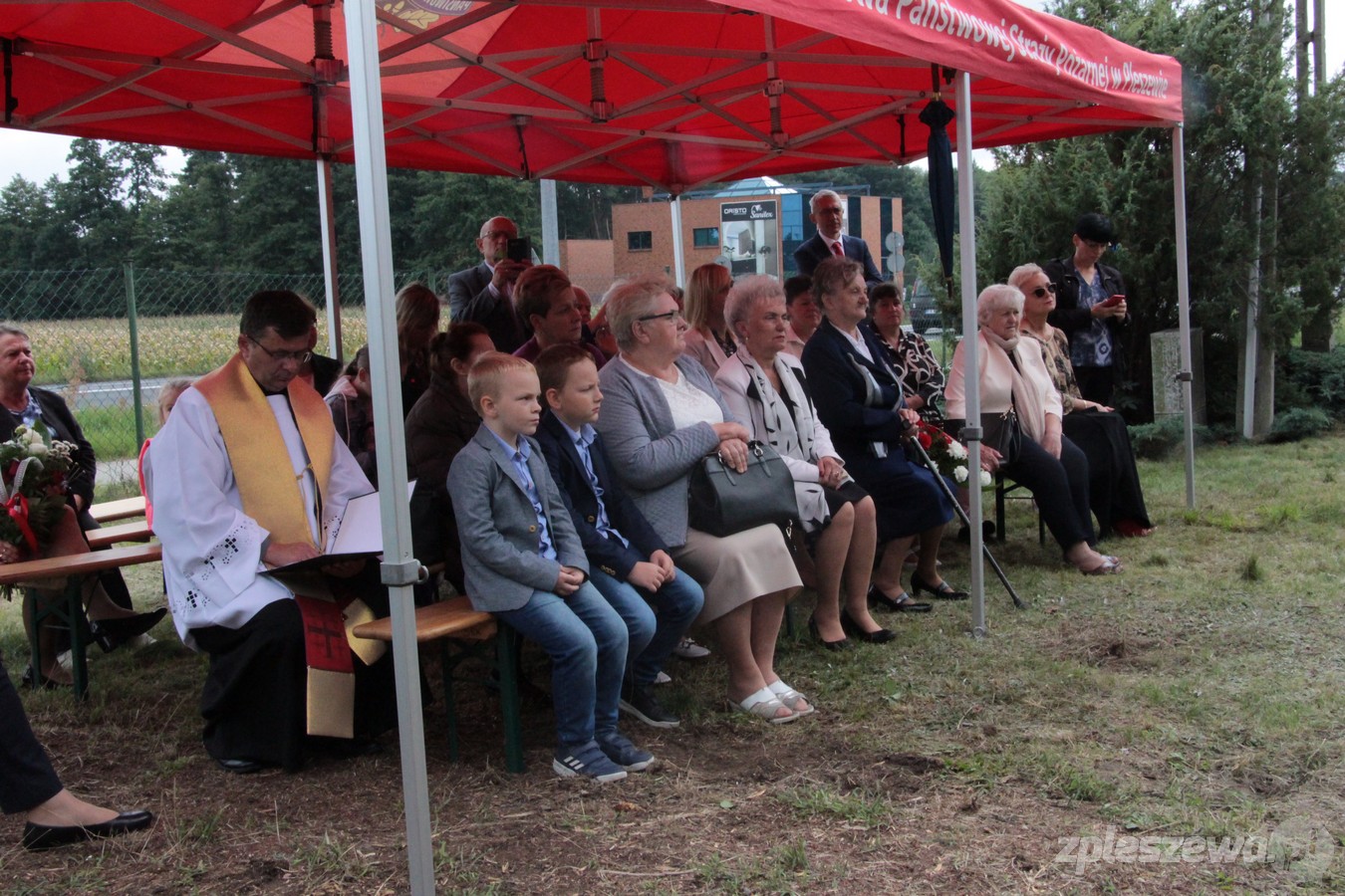 W Dobrej Nadziei odsłonięto tablicę upamiętniającą osoby, które poniosły męczeńską śmierć w niemieckich obozach podczas II wojny światowej. Inicjatorami byli ostatni żyjący potomkowie rodzin – Janina Lenarczyk oraz Tadeusz Mostowiak