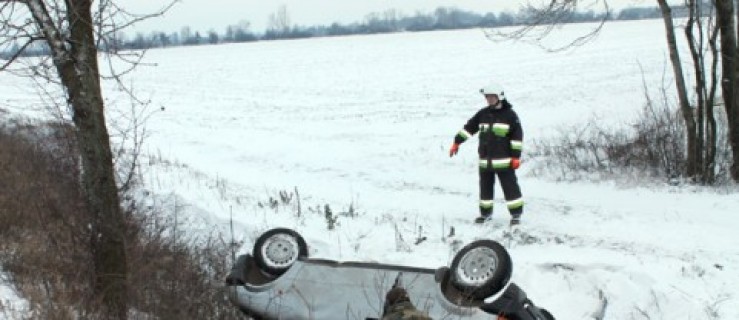 Dachował w Fabianowie  - Zdjęcie główne