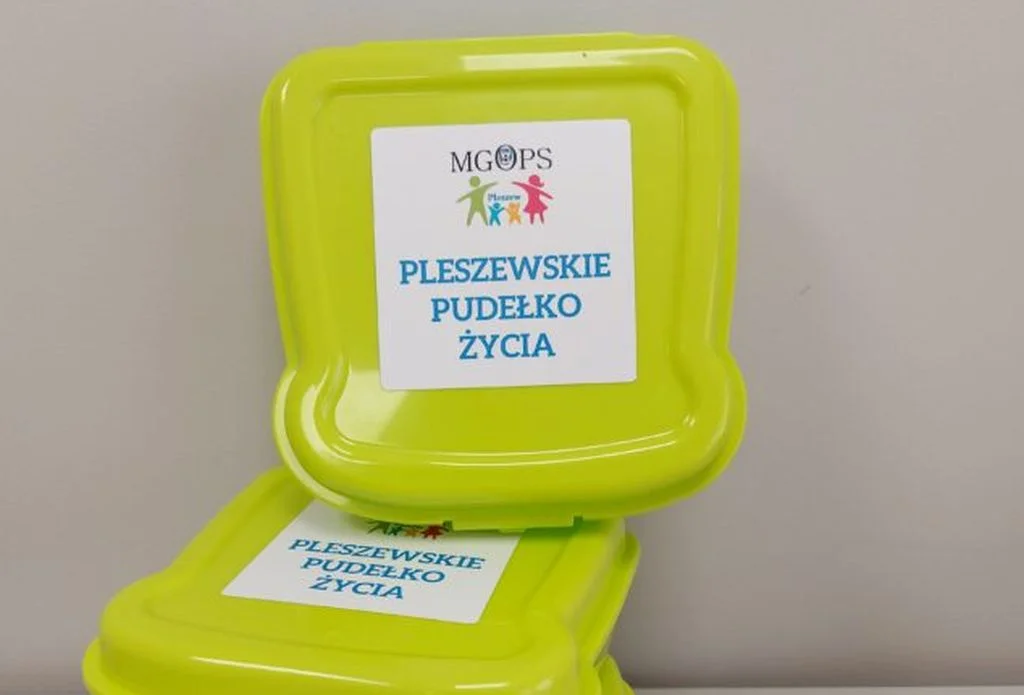 Ważna informacja dla seniorów w Pleszewie. To pudełko może uratować życie! - Zdjęcie główne