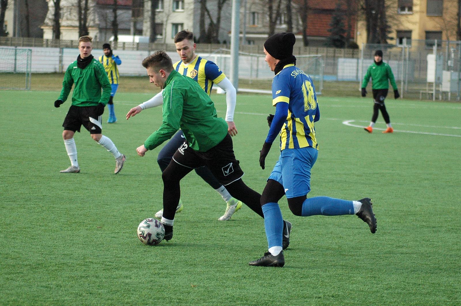 Stal Pleszew - MKS Dąbie 3:0