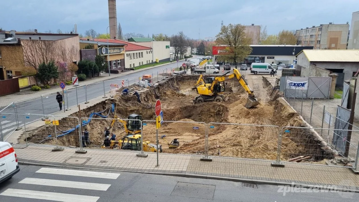 Uwaga, zamkną część głównej trasy w centrum Pleszewa! [ZDJĘCIA] - Zdjęcie główne