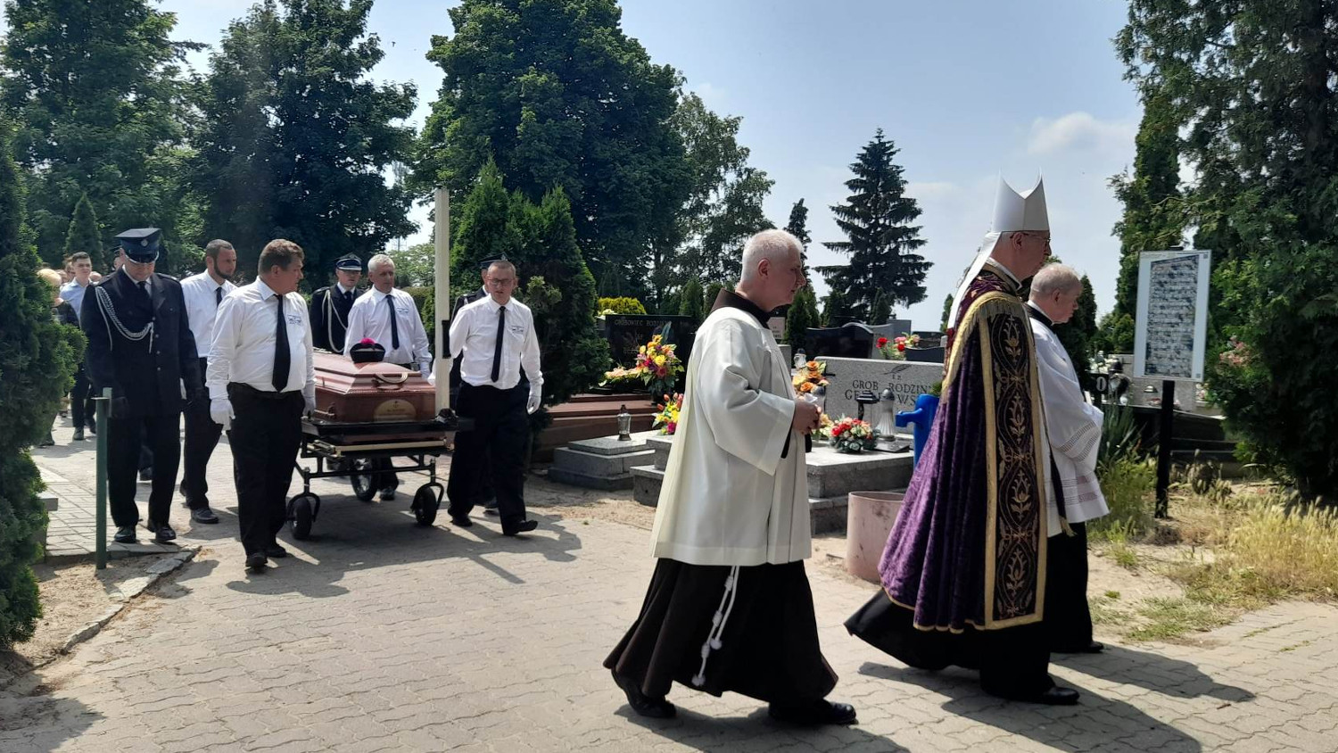 Ostatnie pożegnanie księdza Bernarda Twardowskiego - Zdjęcie główne