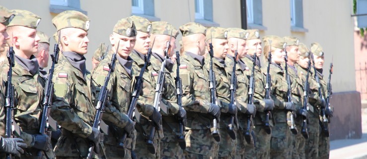 Uczcili dowódcę 70 Pułku Piechoty w Pleszewie [FOTY] - Zdjęcie główne