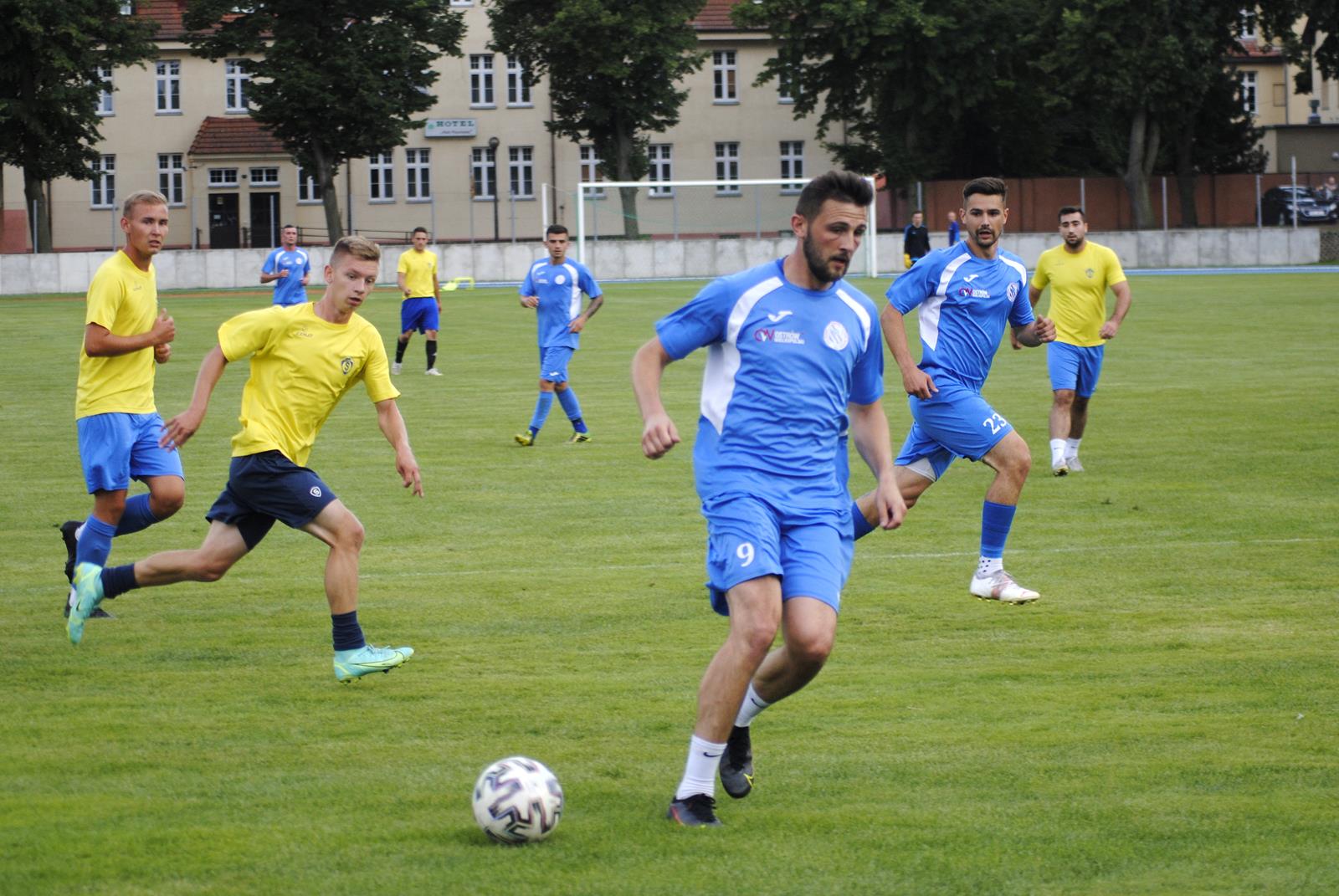 Stal Pleszew - Centra Ostrów Wlkp. 0:3