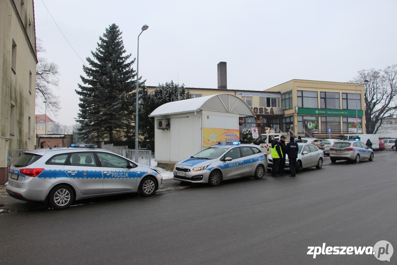 Kolizja z udziałem radiowozu - Zdjęcie główne